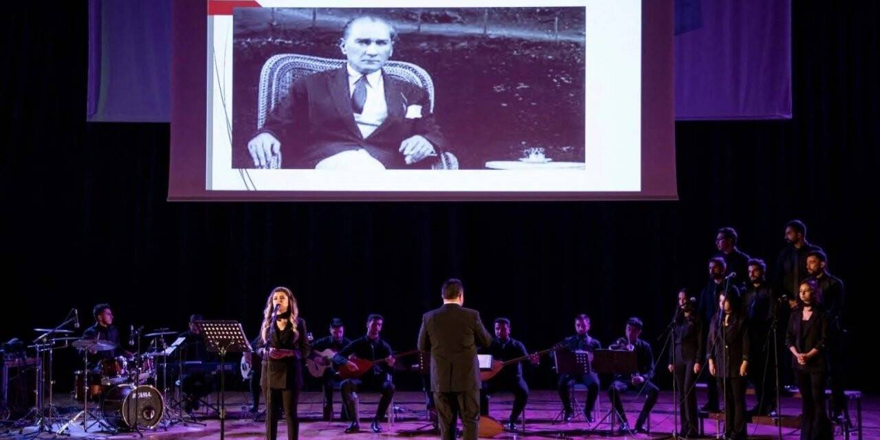 EBYÜ’de 10 Kasım “Atatürk’ün Sevdiği Türküler” konseri verildi