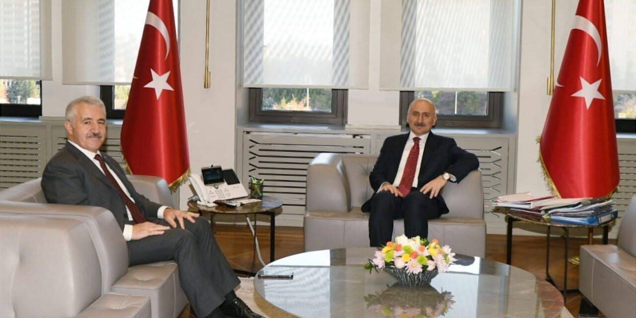 Arslan, Ulaştırma Bakanıyla Turistik Doğu Ekspresi görüştü!