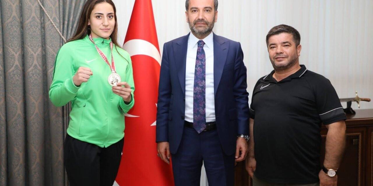 Gizem Özer’e milli davet