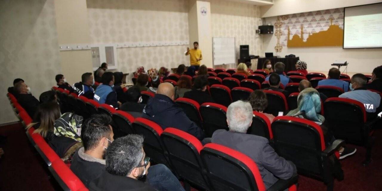 Elazığ Belediyesinden ‘kadına yönelik şiddetle mücadele’ semineri