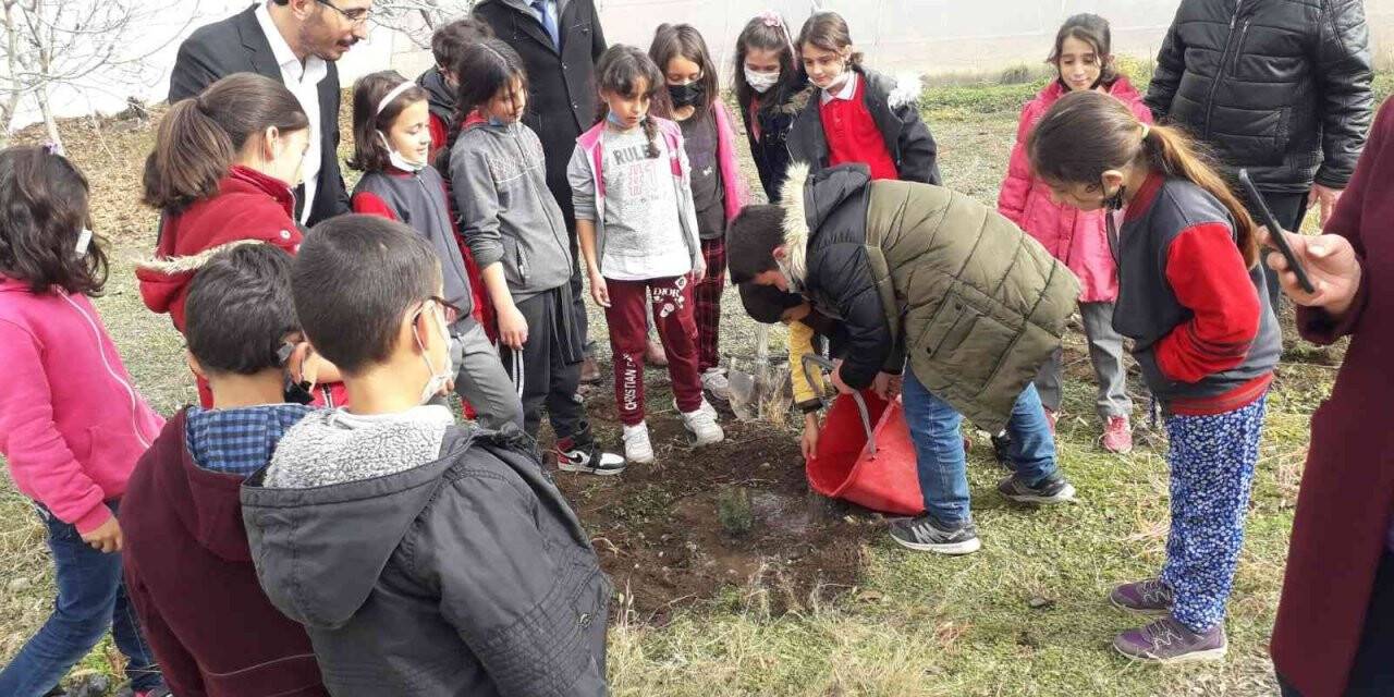 YBO’lu öğrenciler geleceğe nefes oldu
