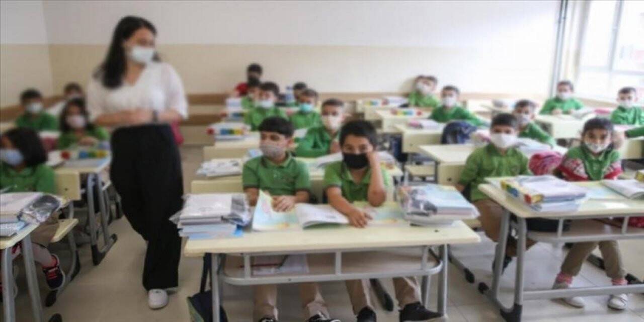 Öğretmenlerin kasım dönemi mesleki çalışma programı uzaktan eğitimle gerçekleştirilecek