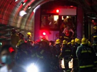 GÜNEY KORE’DE İKİ METRO ÇARPIŞTI