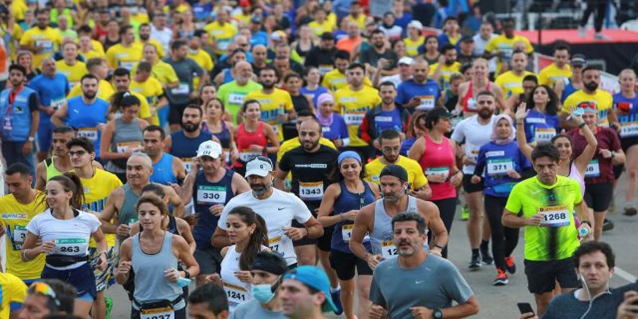 Lübnanlılar maratonda "umut" için koştu