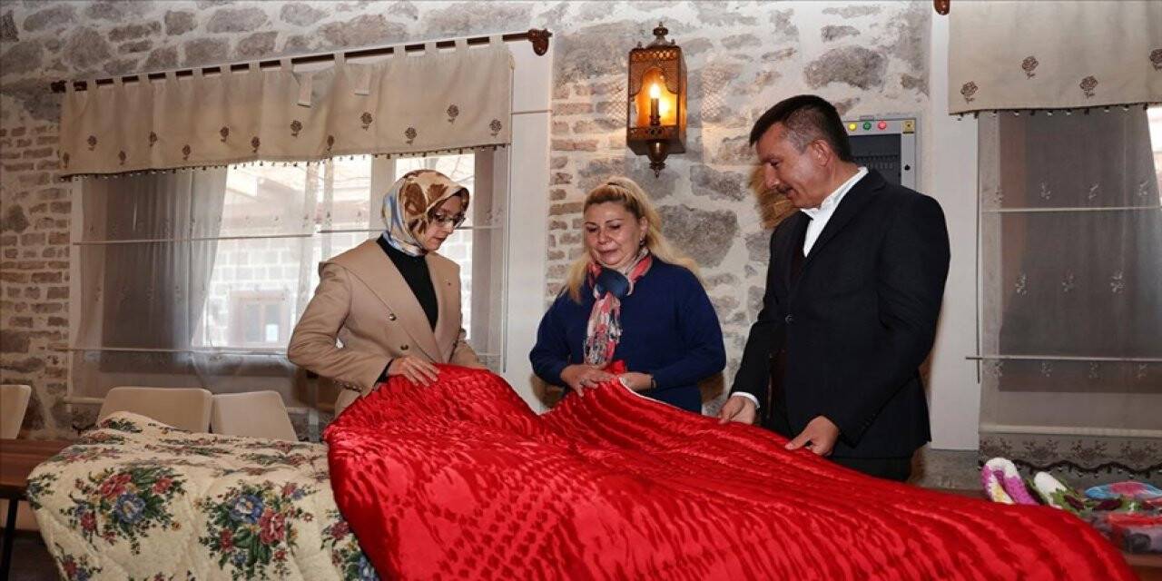Bircan Büküm'ün yangında kaybettiği çeyizi Ankara'da yeniden hazırlandı