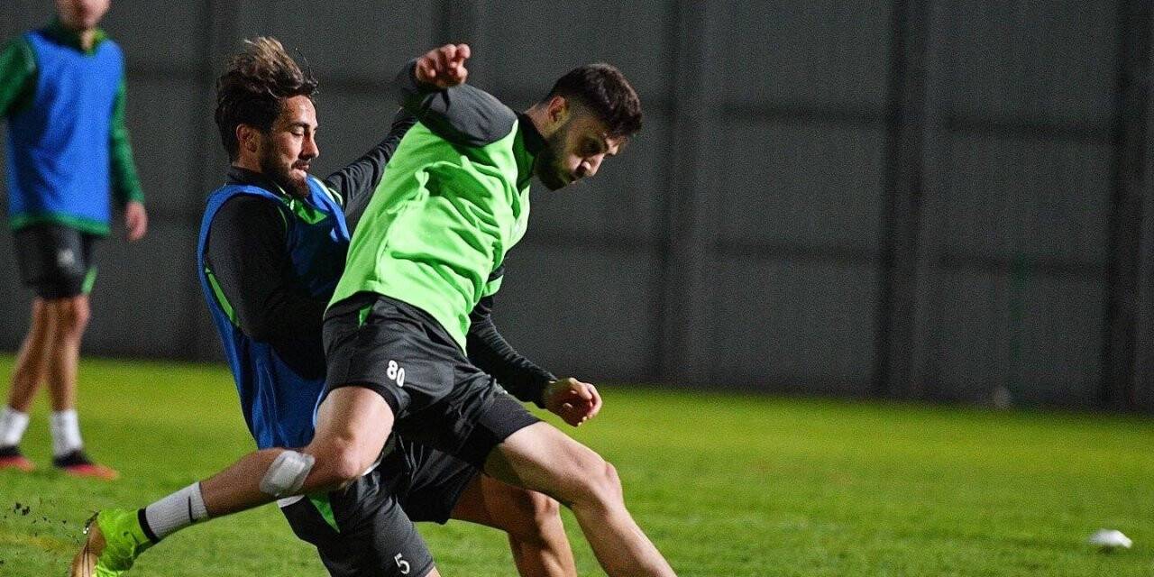 Bursaspor günü çift idmanla tamamladı