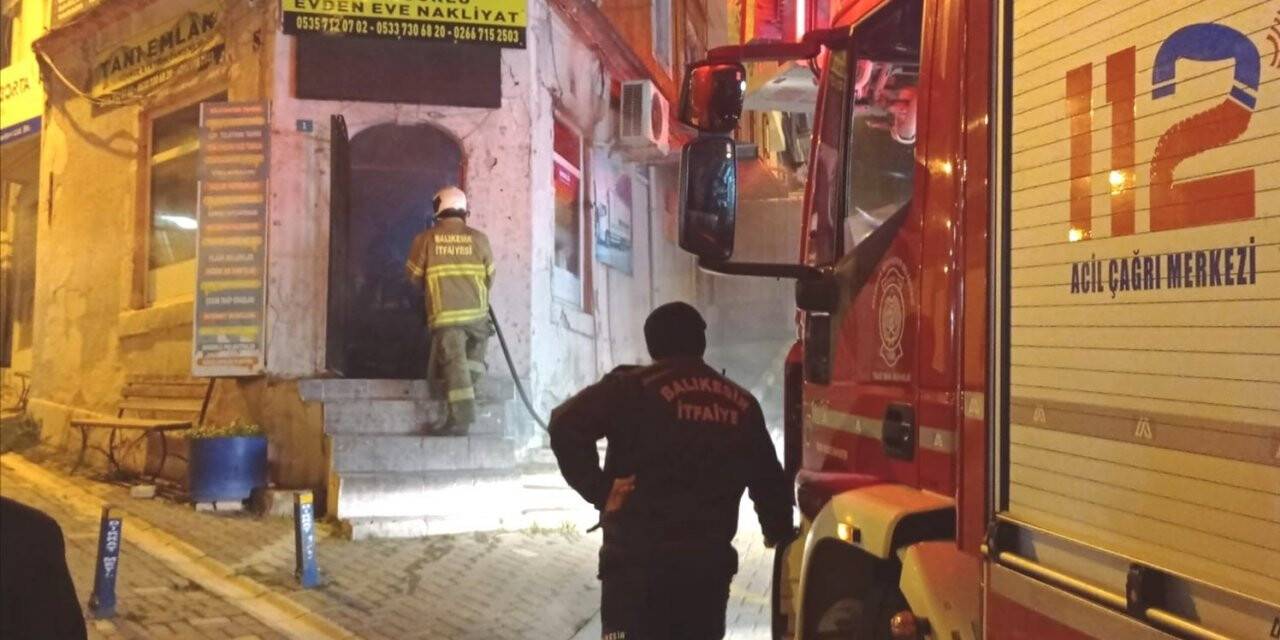 Bandırma’da iş yerinde yangın çıktı