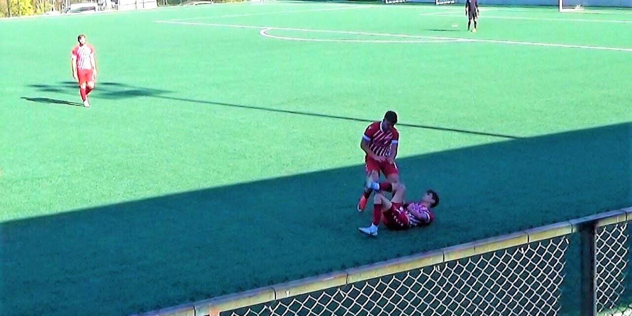 O futbolcu takımdan kovuldu