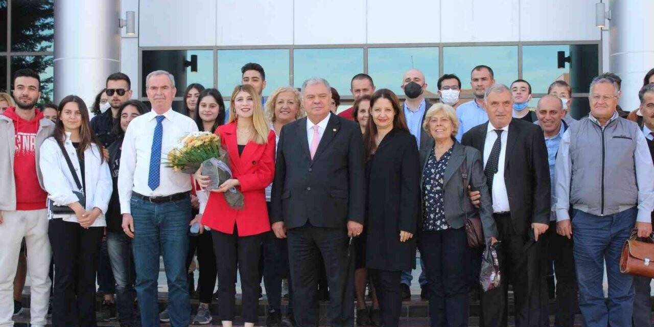 Uluslararası Bağımsız Sinema ve Sanat Derneği Başkanı Aşkın, genç iletişimcilerle buluştu
