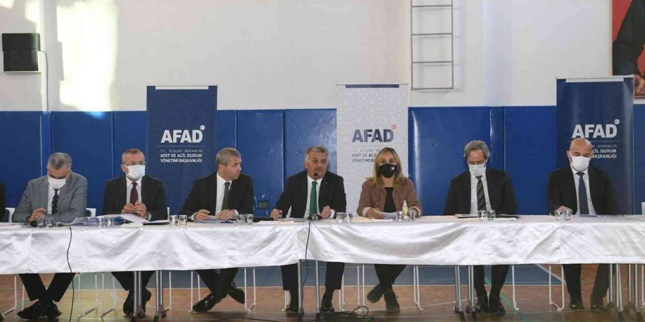 Vali’den muhtarlara "İhtiyaç sahibi olup da devletin yardımına ihtiyacı olan vatandaşları bildirin" talimatı