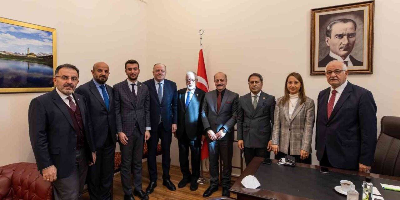 Gaziantep Milletvekilleri Çalışma ve Sosyal Güvenlik Bakanı Bilgin ile görüştü