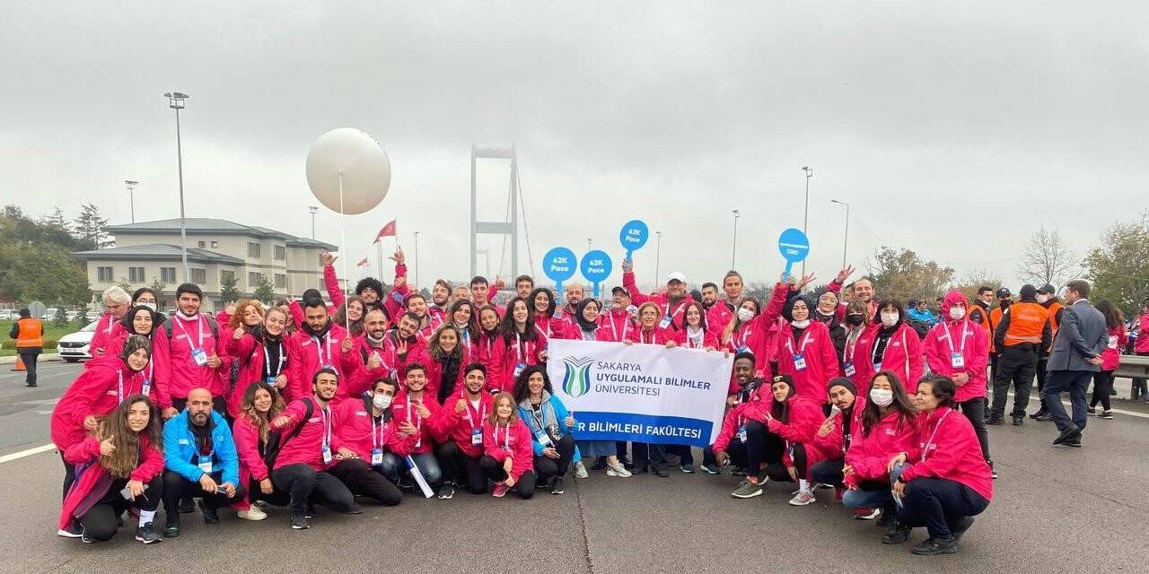 Derslerini İstanbul Maratonu’nda işlediler