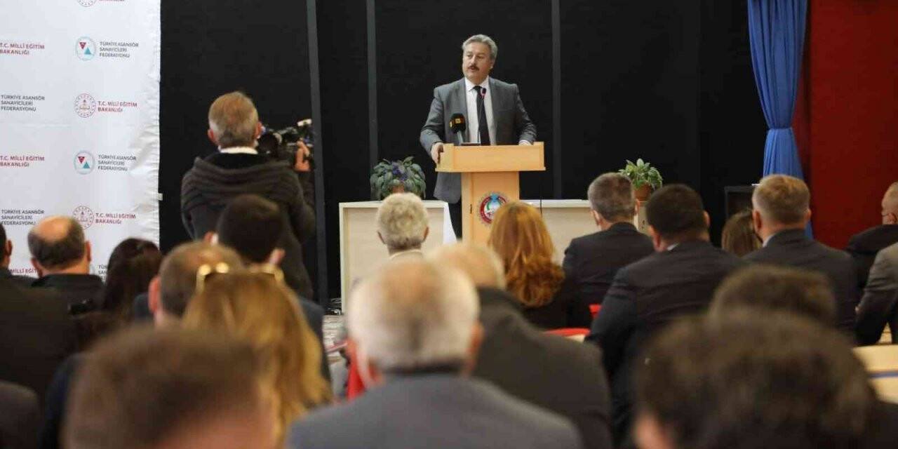 Başkan Palancıoğlu ’Asansör Akademisi’ açılışına katıldı