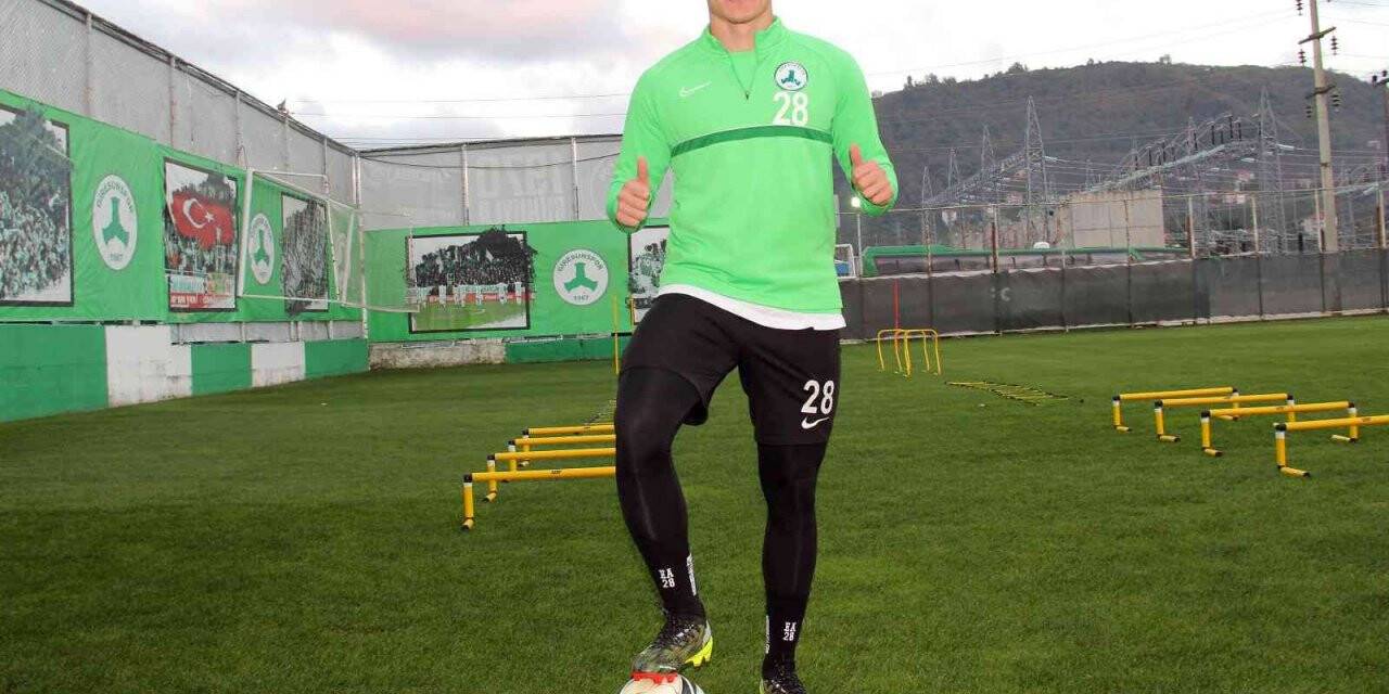 GZT Giresunspor futbolcusu Erol Can Akdağ: "Yeni Malatyaspor maçını kazanarak çıkış yakalamak istiyoruz"