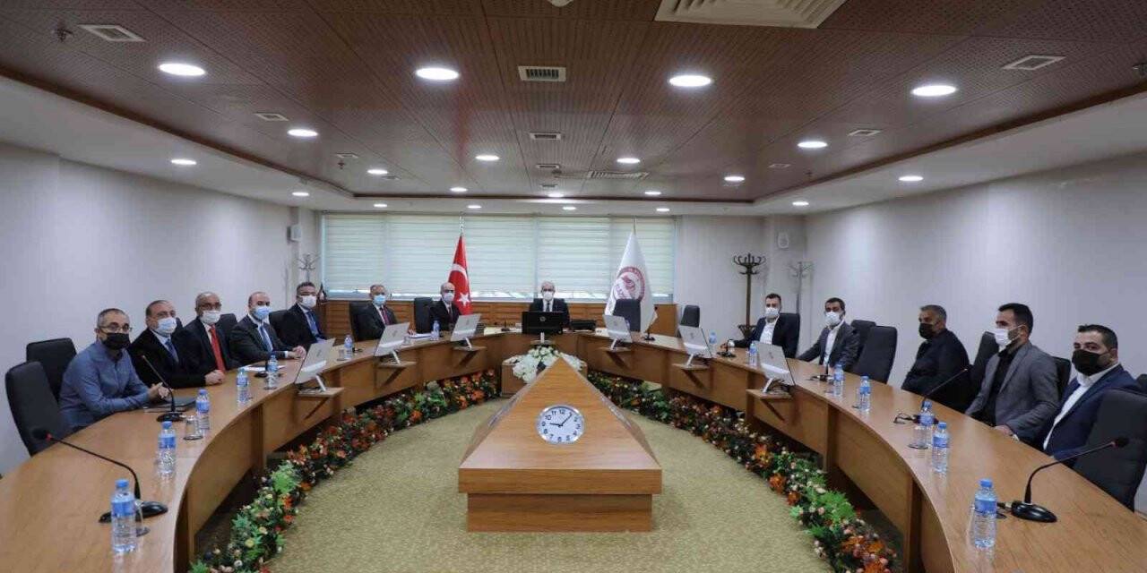 Elazığ’da depremden etkilenen 5 okulun ihalesi gerçekleşti
