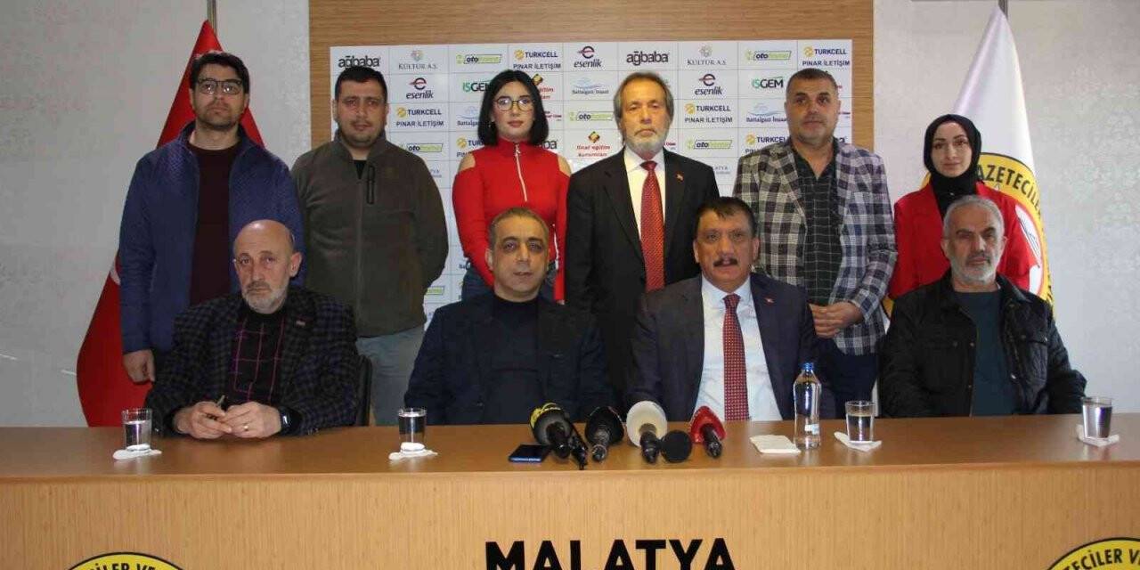 Başkan Gürkan: "Bina çökmesi olayı bize ders olması lazım"