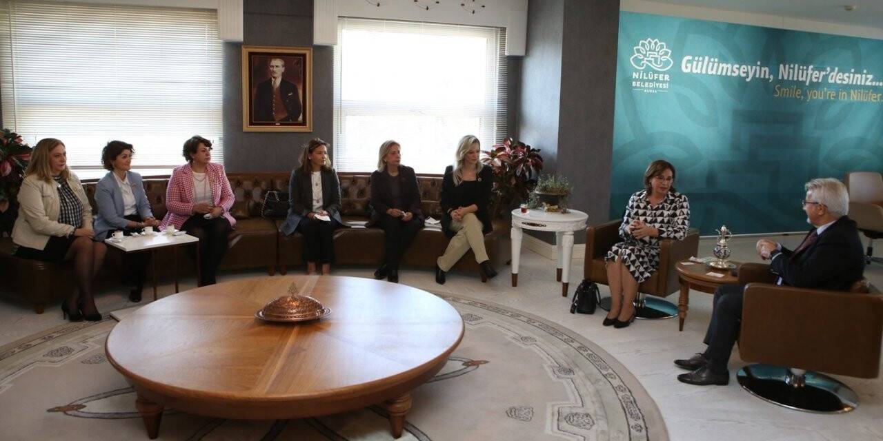 İmzalar kadın girişimcilere destek için atıldı