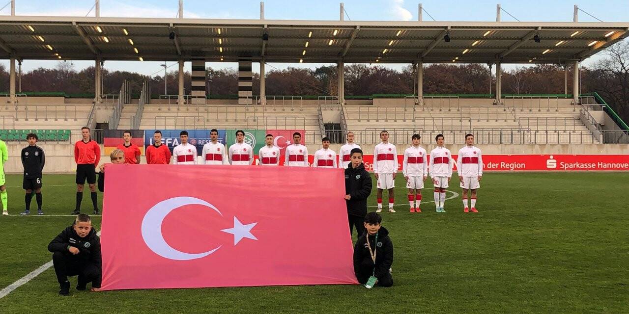 U17 Milli Takımı  Almanya'ya 2-1 yenildi