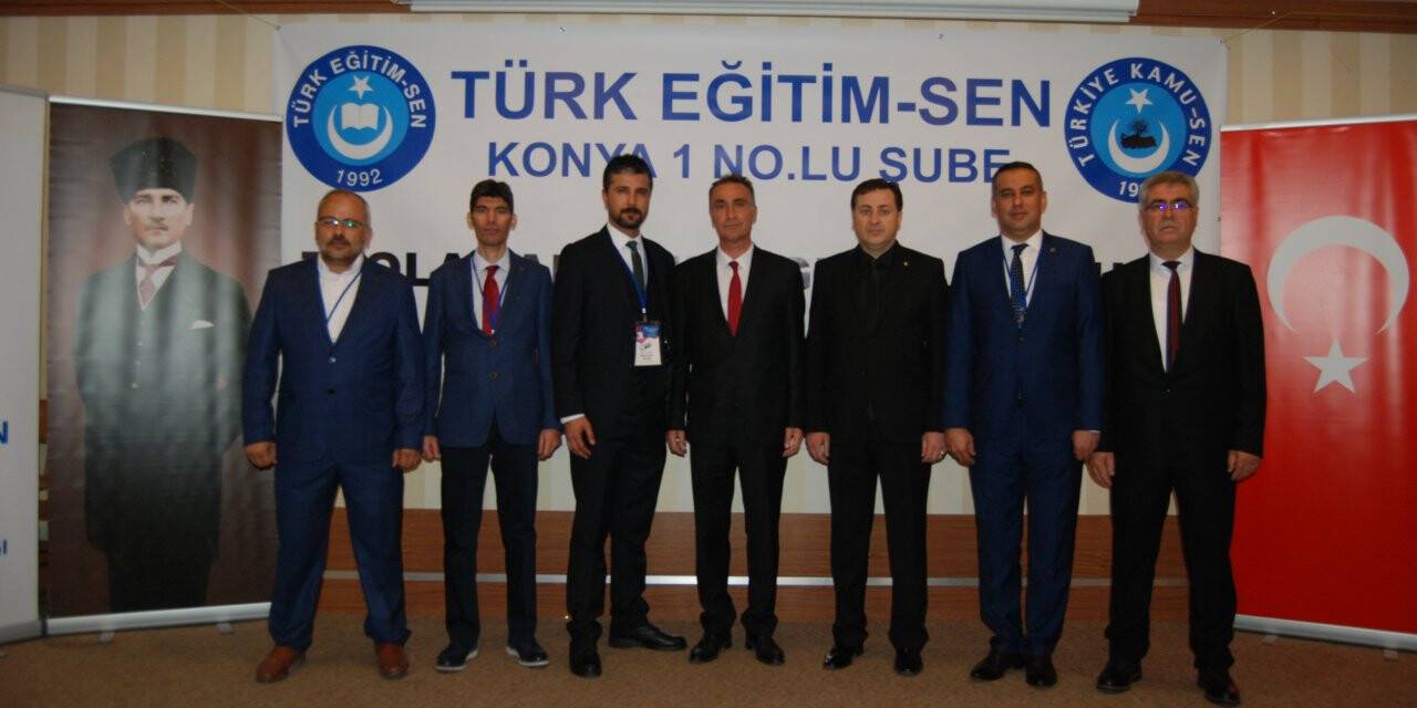 Türk Eğitim-Sen Konya'da bayrak değişimi