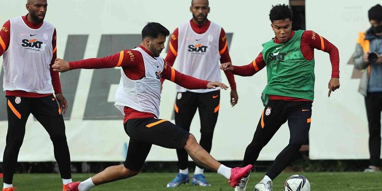 Galatasaray’da derbi mesaisi başladı