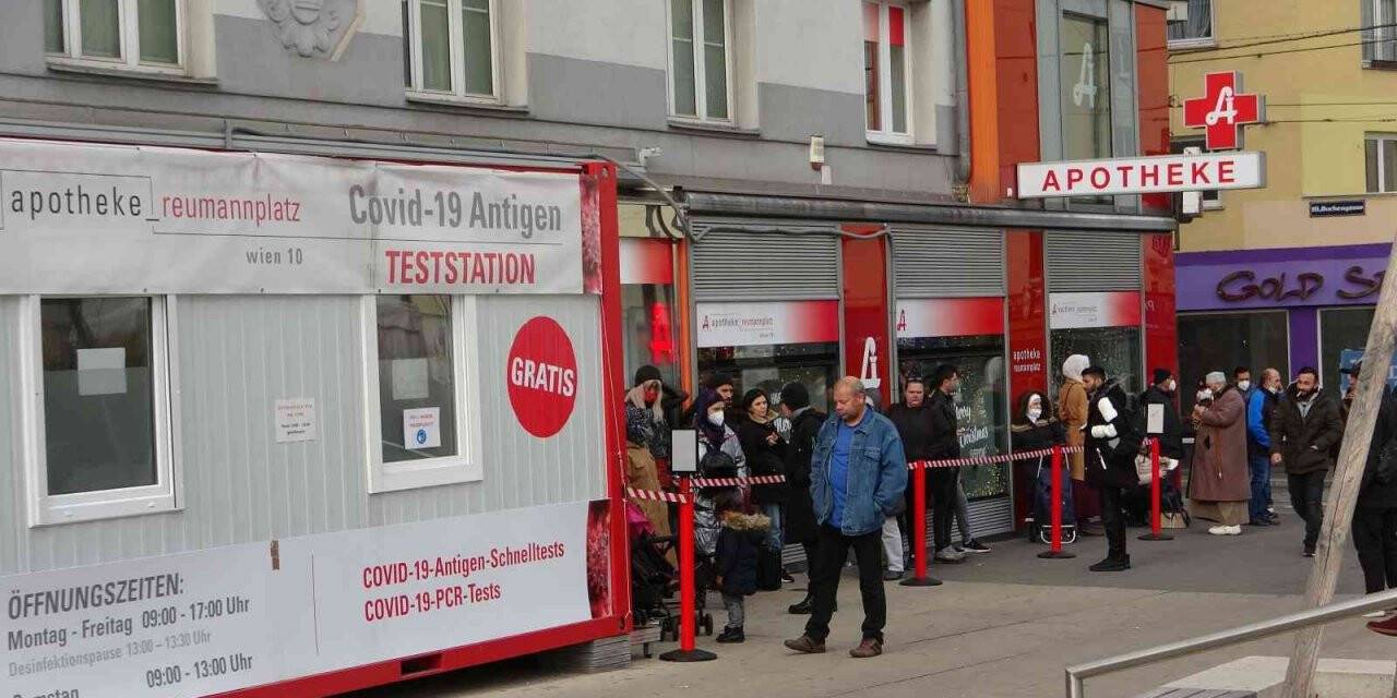 Avusturya’da aşısızlara yönelik sokağa çıkma kısıtlaması yürürlüğe girdi