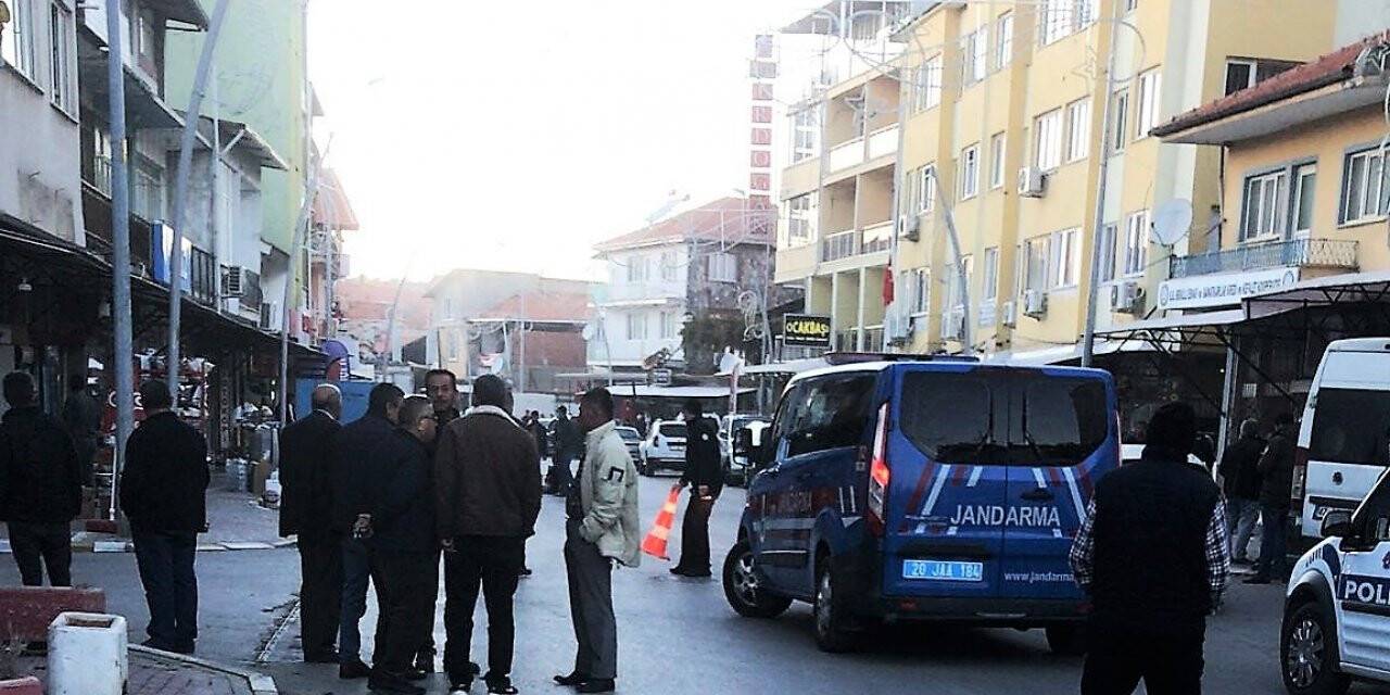 Denizli’de sokak ortasında silahlı çatışma; 2 yaralı