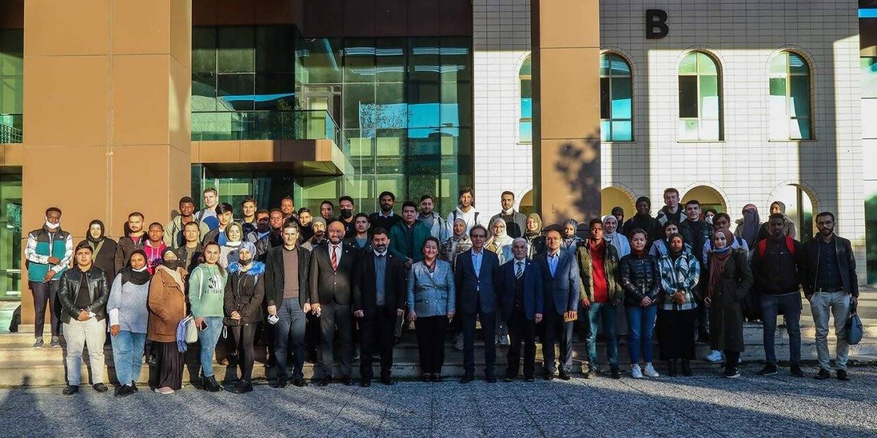 Dünyanın dört bir yanından gelerek BTÜ öğrencisi oldular