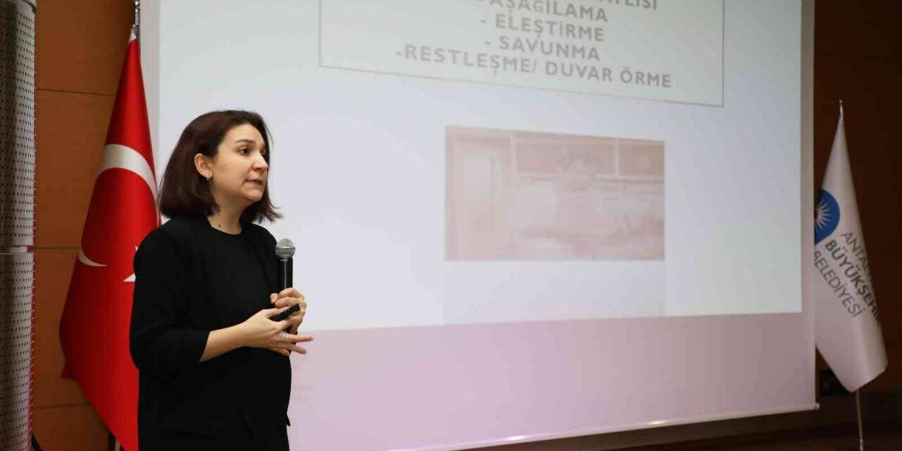 Büyükşehir personeline salgının psikolojik etkileri anlatıldı