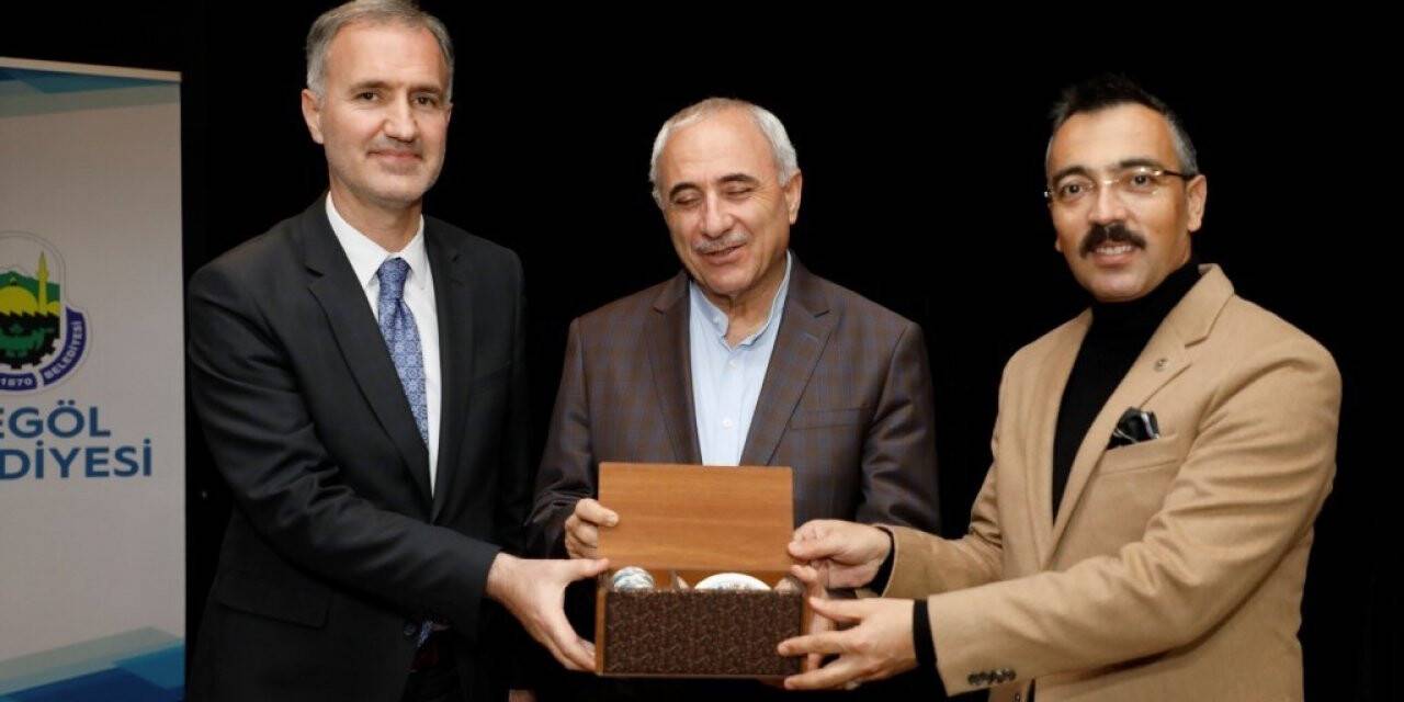Nurullah Genç, aileyi ayakta tutan dinamikleri İnegöllülerle paylaştı
