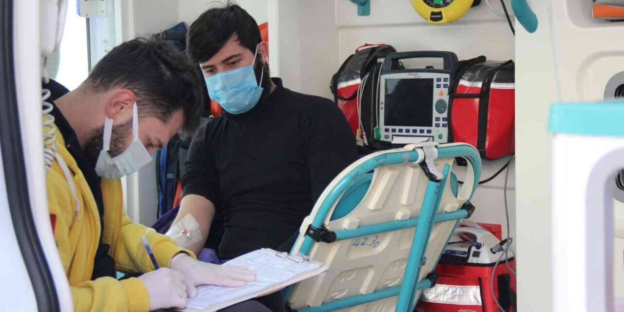 Motosikletle çarpışan otomobil sürücüsü kayıplara karıştı