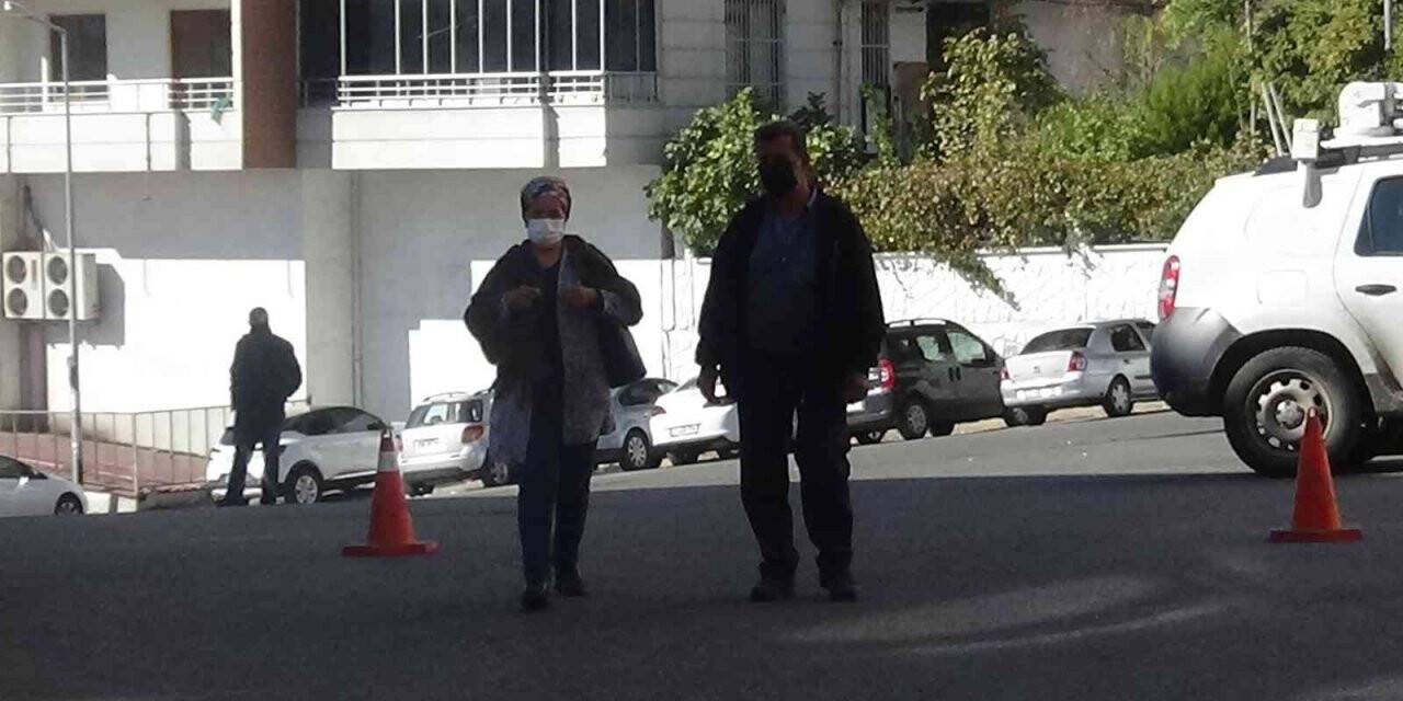 Diyarbakır evlat nöbetine bir aile daha katıldı