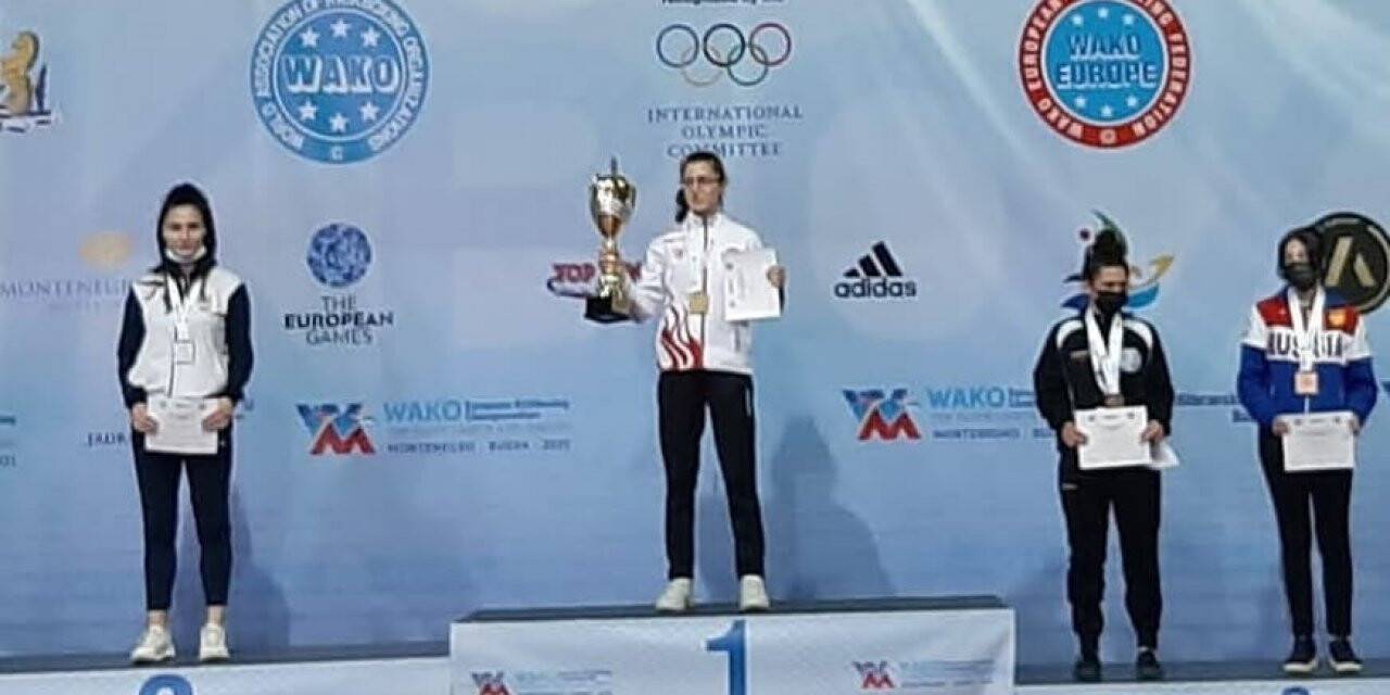 Gençler Avrupa Kick Boks Şampiyonası’nda Sudenur Basancı altın madalya aldı