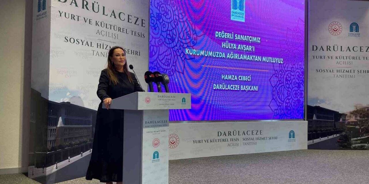 Hülya Avşar: "Eğer ki parti meselesinin dışında bir vatandaş olarak yapabileceğim bir şeyler olacaksa siyasetçi olmak isterim”
