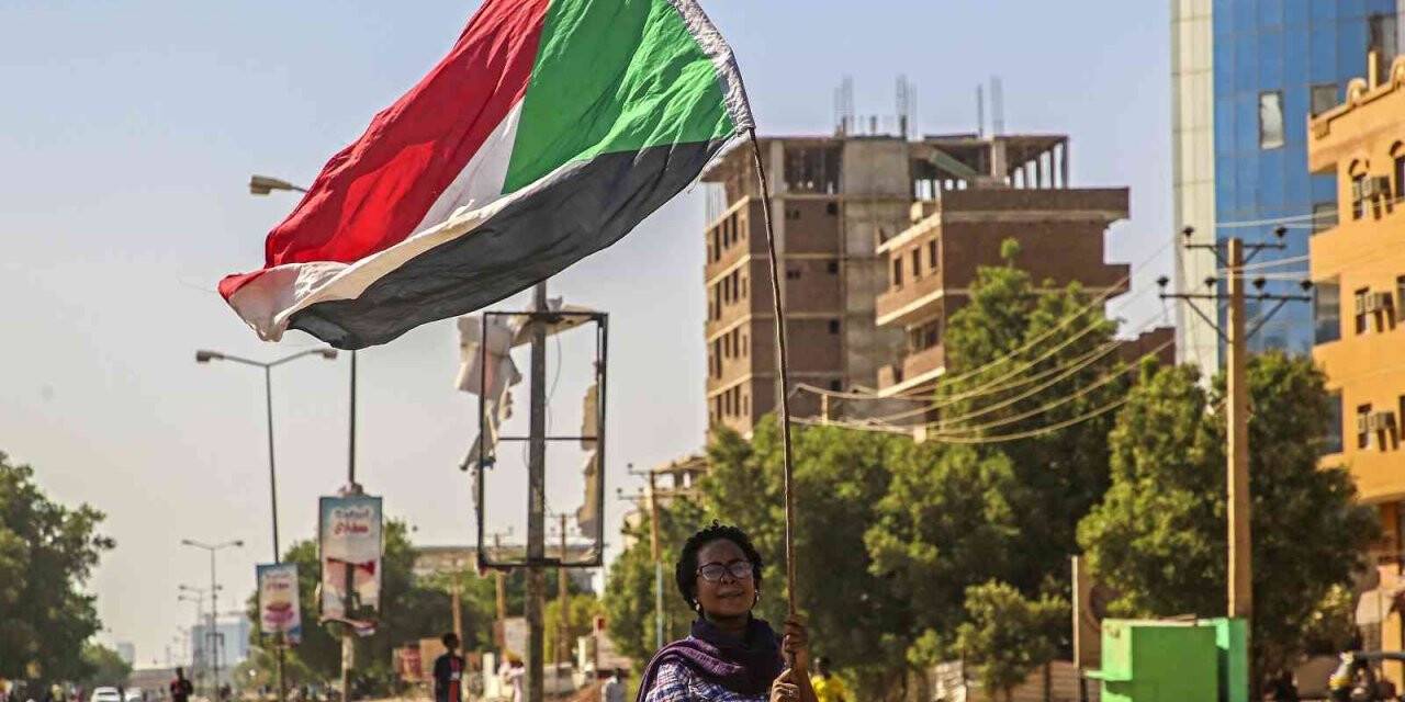 Sudan’daki darbe karşıtı protestolarda bilanço artıyor: 5 ölü
