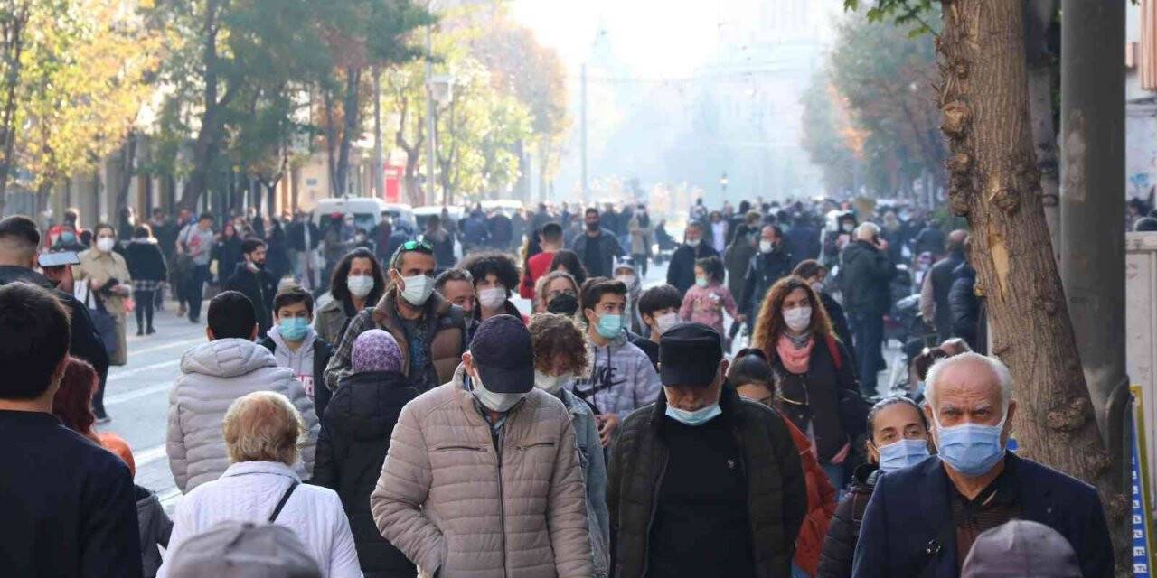 Mavi kategorideki Eskişehir’de haftalık vaka sayısı arttı