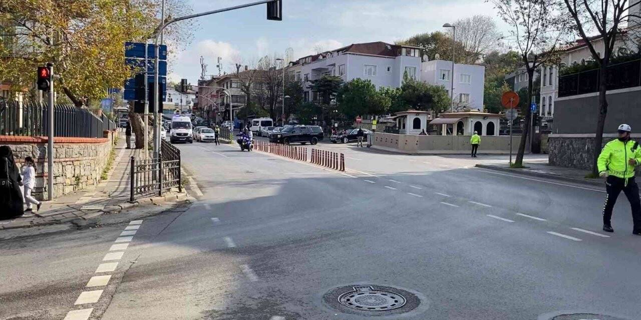 Cumhurbaşkanı Erdoğan’ın konvoyu ambulansa yol verdi