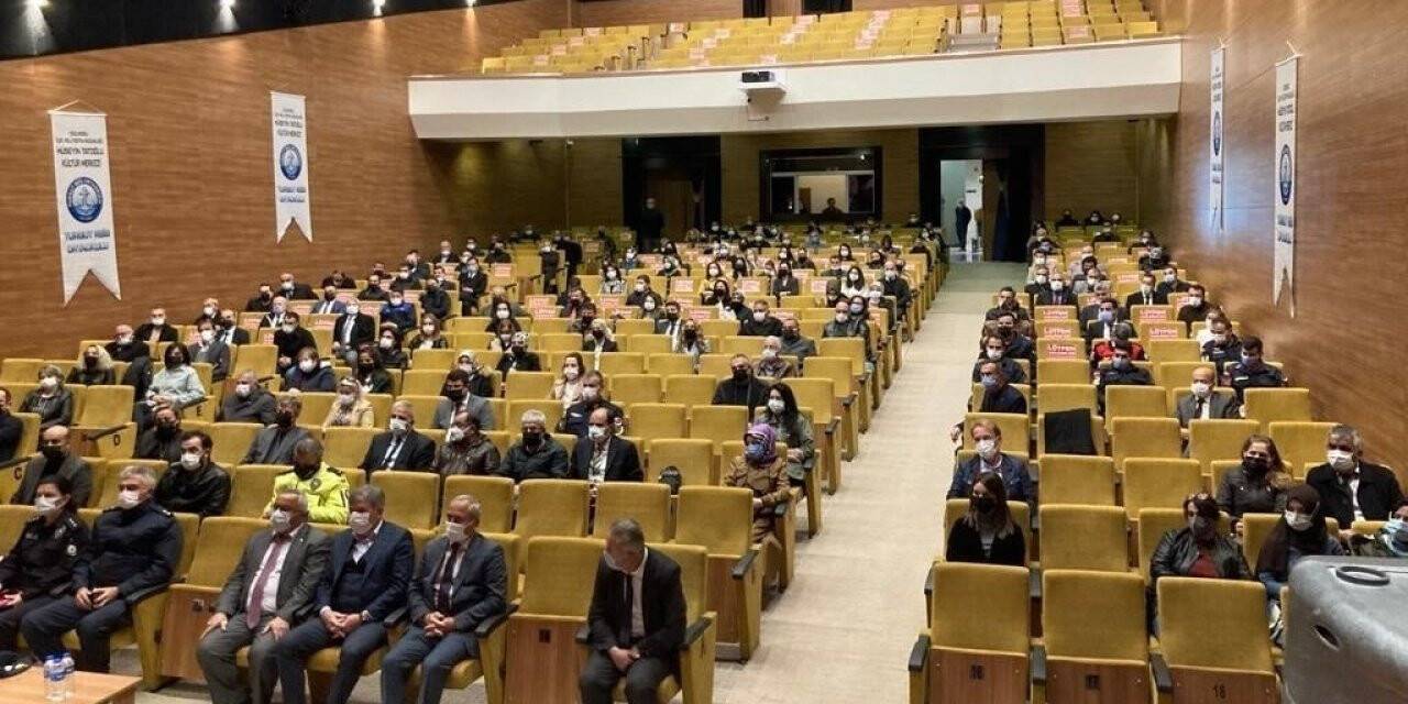 Öğrencilerin huzur ve güvenliği için toplandılar