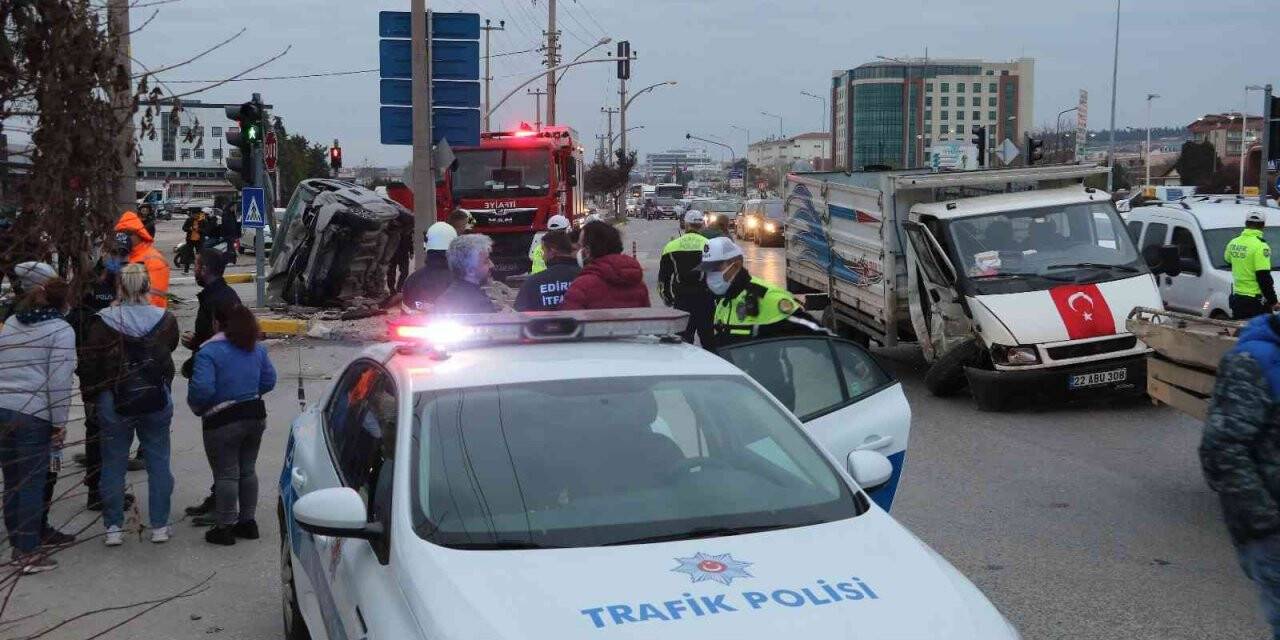 Edirne’de zincirleme kaza: 2 yaralı