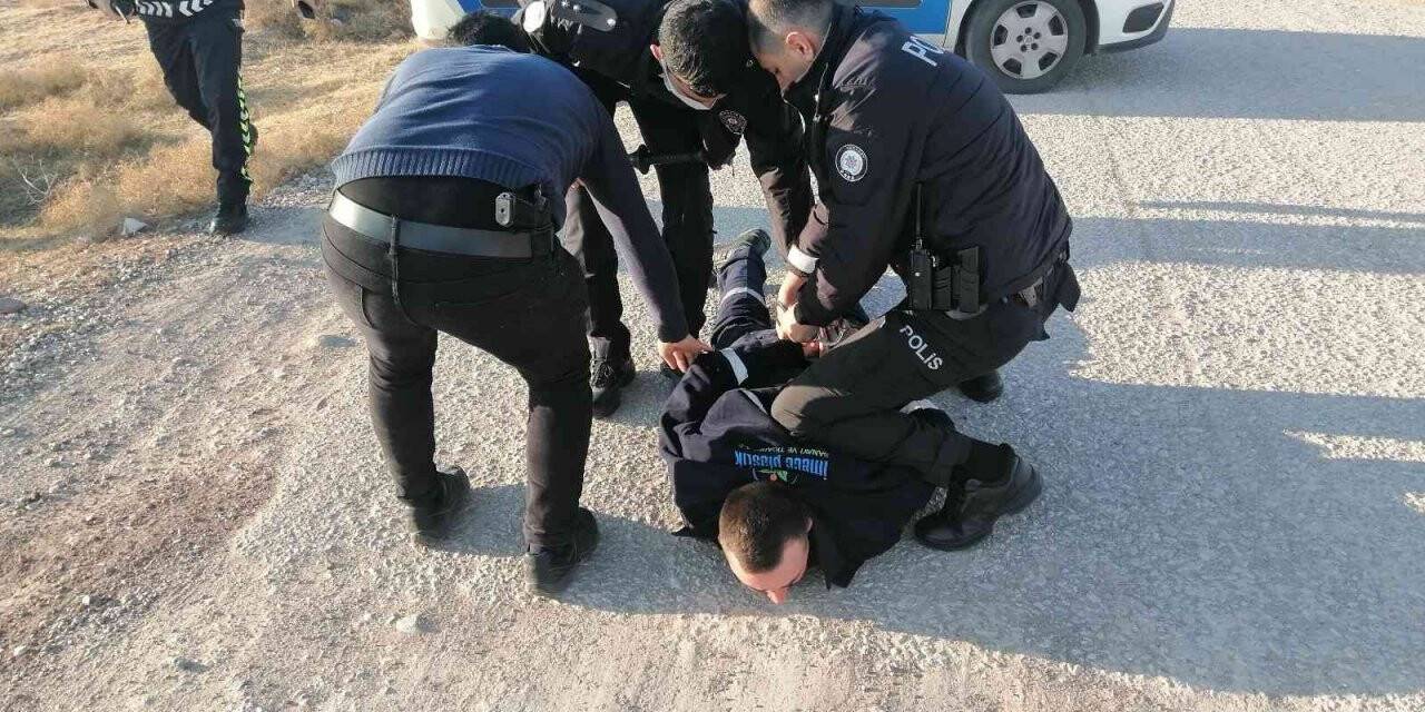 Çaldığı araca sahte plaka taktı, film sahnelerini aratmayan kovalamacayla yakalandı