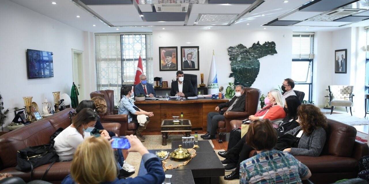 Erasmus kapsamında Türkiye’ye gelen öğretmenler Kartepe’yi gezdi