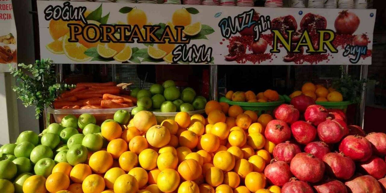 Havalar soğuyunca sıkma meyve sularına rağbet arttı