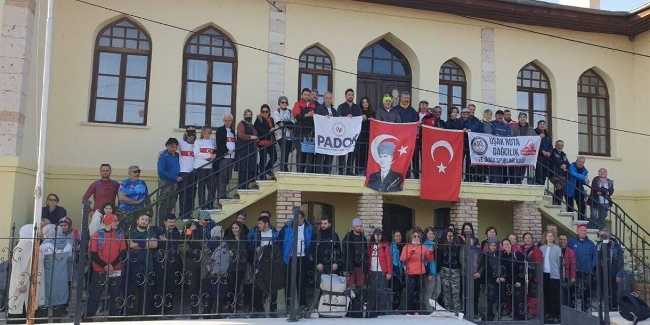 Doğaseverler, Frig Vadisi’nde tarihin ve doğanın izini sürdü