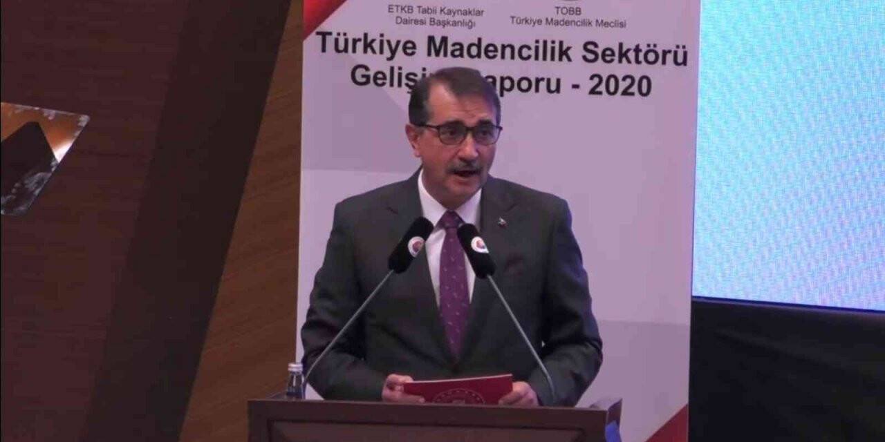 Bakan Dönmez: “Artık kalıpları kıran, kalıplara sığmayan, kendisine dayatılanı kabul etmeyen bir Türkiye var”