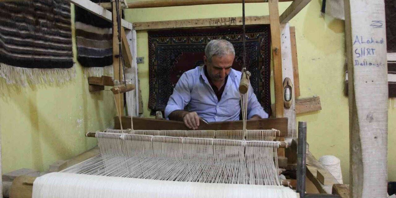 Bir zamanlar bacasız fabrikaydı, şimdilerde teknolojiye direniyor