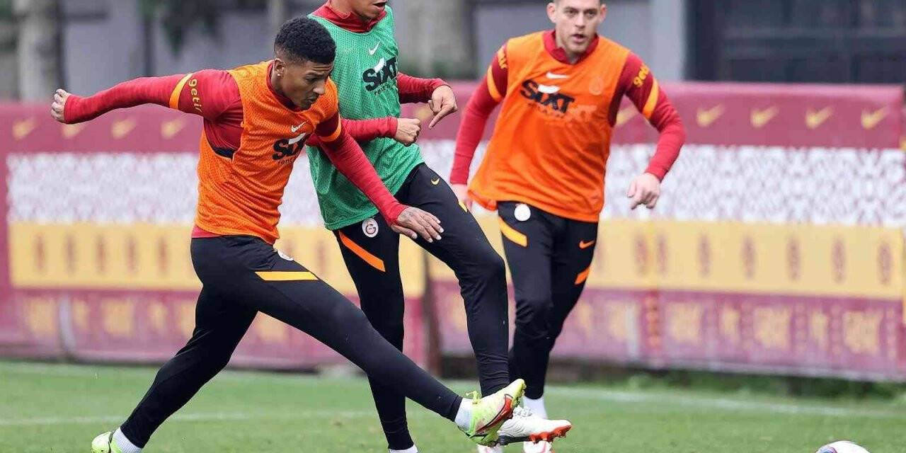 Galatasaray’da adalesinde ağrı hisseden Morutan antrenmanda yer almadı