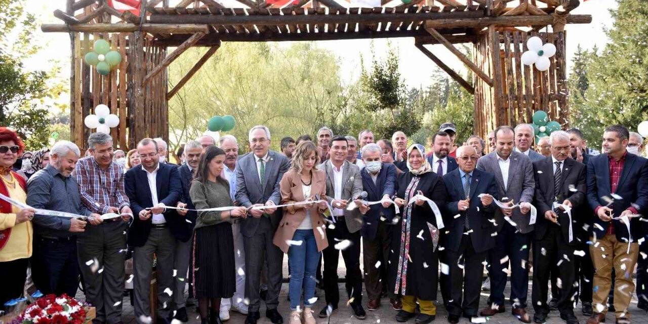 Dokuma Botanik Bahçesi açıldı