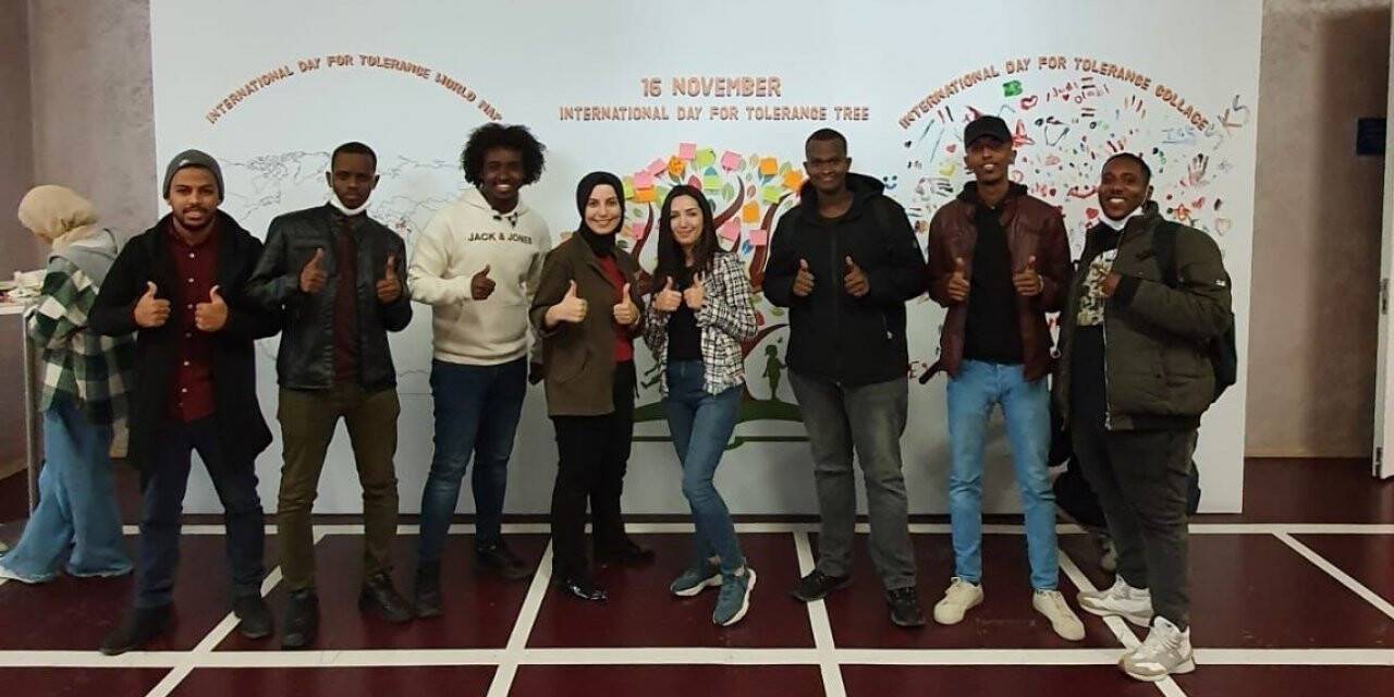 Farklı milletlerden öğrenciler Dünya Hoşgörü Günü’nde bir araya geldi