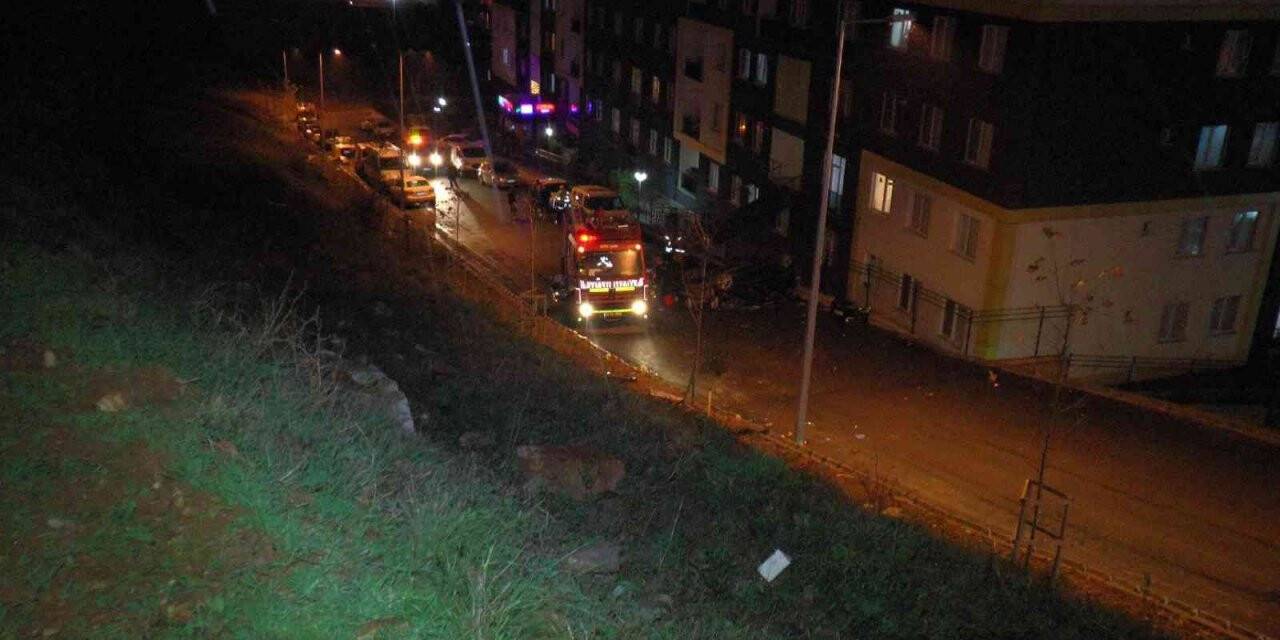 Otomobil 50 metreden uçtu, anne ve kızı yaralandı