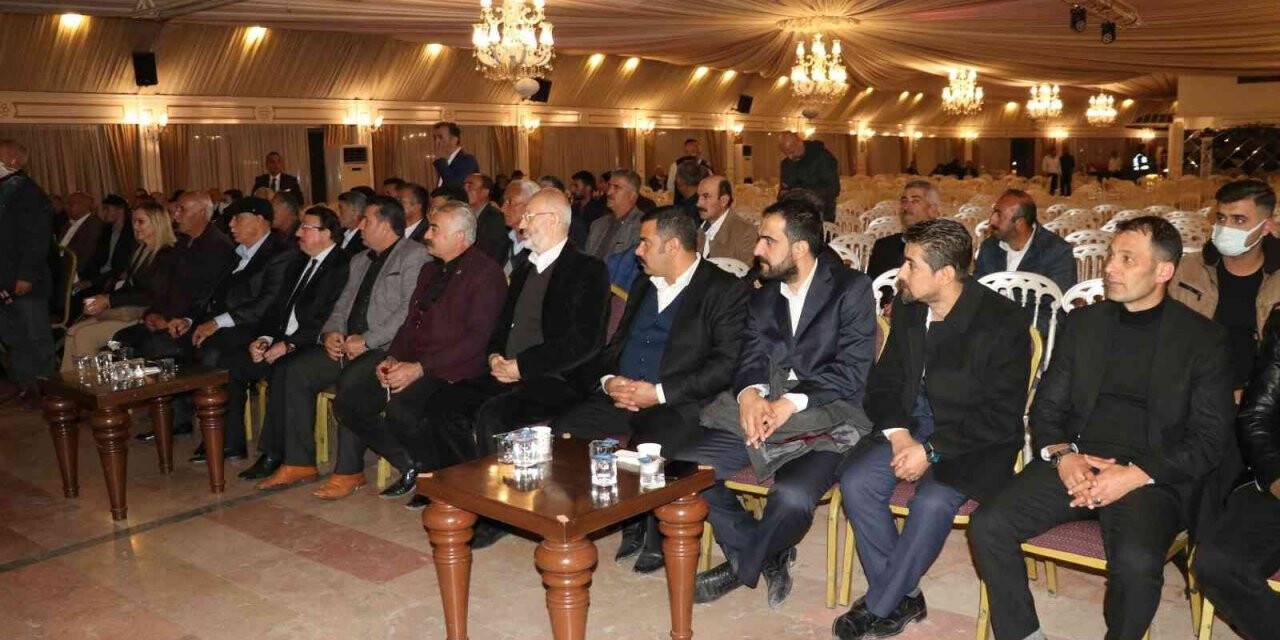 Ekonomist Özal, Vanlılarla hasret giderdi