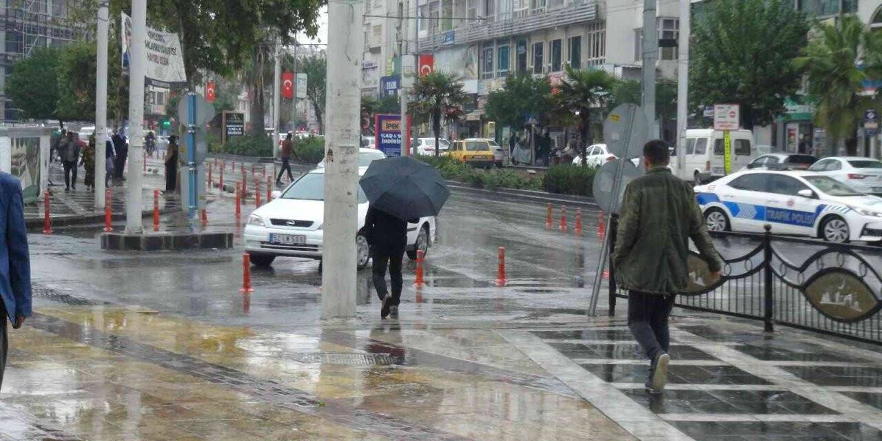 Tarım şehri Şanlıurfa’da beklenen yağmur yağdı